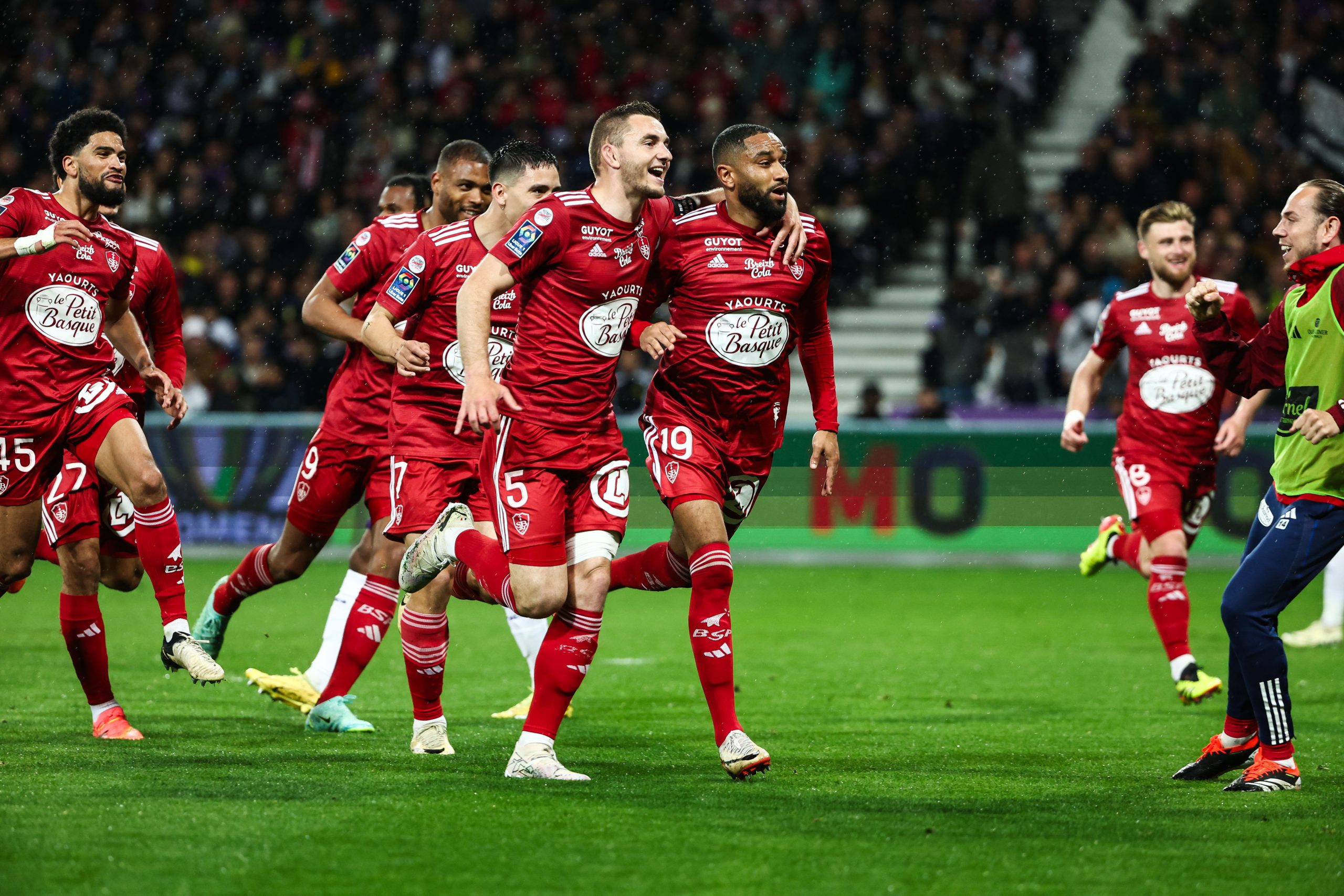 Jordan AMAVI of Brest celebrates his goal during the Ligue 1 Uber Eats match between Toulouse and Brest at Stadium Municipal on May 19, 2024 in Toulouse, France.(Photo by Romain Perrocheau/FEP/Icon Sport)   - Photo by Icon Sport